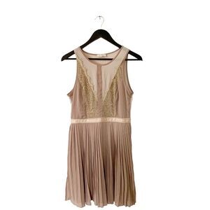 In Style Nude Lace Pleated Sleeveless Party Occasion Mini Dress